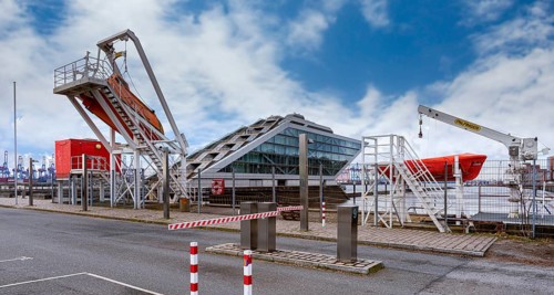 Ma-co Boozsanlage, Dockland at low tide, Hamburg fishing harbour, Germany