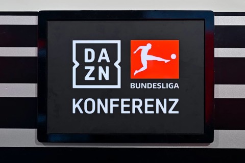 Sign, logo, DAZN, Bundesliga, conference, conference call, Voith-Arena, Heidenheim,