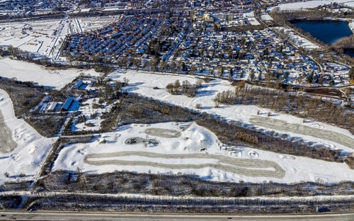 Aerial view, snow-covered golf course Huckingen and walkers, Huckingen, Duisburg, Ruhr area, North