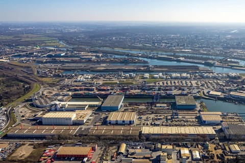 Aerial view, Duisburg harbour, coal island, Duisport, Rhine-Herne Canal, Ruhr, Ruhrort, Duisburg,