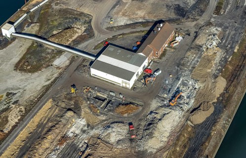 Aerial view, Duisburg harbour, coal island, Duisport, Rhine-Herne Canal, Ruhr, Ruhrort, Duisburg,