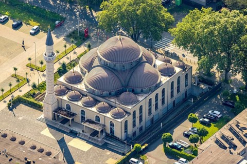 Aerial view, DITIB Merkez Mosque, Marxloh, Duisburg, Ruhr area, North Rhine-Westphalia, Germany,