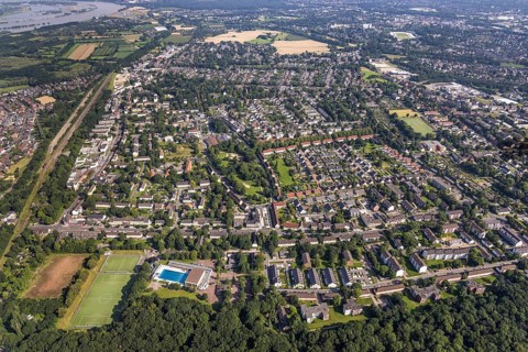 Aerial view, all-weather swimming pool Walsum and sports field Walsum 09 in the district