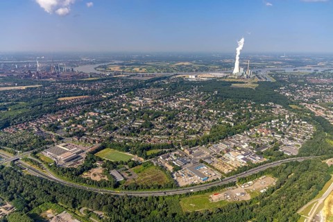 Aerial view, STEAG Walsum cogeneration plant, development and new warehouses logport VI, river