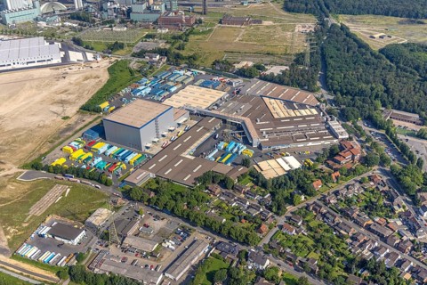 Aerial view, STEAG cogeneration plant Walsum, development and new warehouses logport VI, river