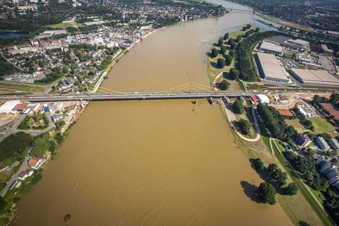 Aerial view, construction site at the A40 Rhine bridge Neuenkamp, river Rhine, Alt-Homberg,