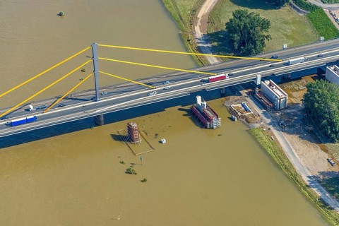 Aerial view, construction site at the A40 Rhine bridge Neuenkamp, river Rhine, Alt-Homberg,