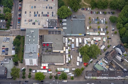 Aerial view, Hochheide residential park, Die Weißen Riesen, weekly market market, Hochheide,
