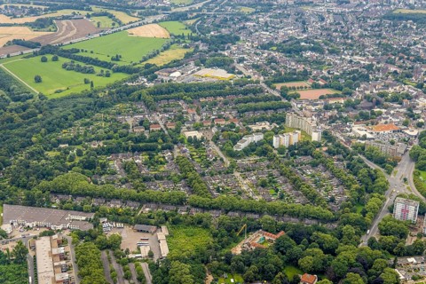 Aerial view, Hochheide residential park, Die Weißen Riesen, Hochheide, Duisburg, Ruhr area, North