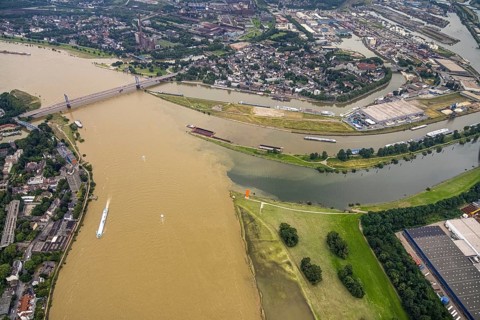 Aerial view, flood river Rhine, Ruhr estuary into the Rhine, Friedrich-Ebert-Bridge, Rhine orange