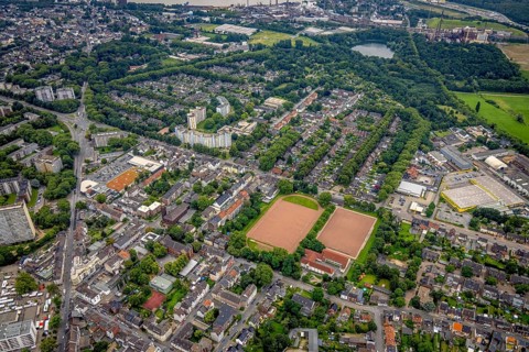 Aerial view, residential park Hochheide, Die Weißen Riesen, Hochheide, Duisburg, Ruhr area, North