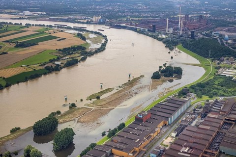 Aerial view, flood river Rhine, flooding river bank area near Alsumer Berg, Beeckerwerth, Duisburg,