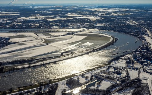 Aerial view, river Rhine, Rheinaue Ehingen with view of Mündelheim, Krefeld-Uerdingen bridge,