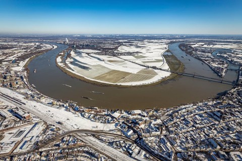 Aerial view, river Rhine, Rheinaue Ehingen with view of Mündelheim, Krefeld-Uerdingen bridge,