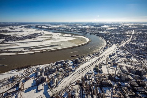 Aerial view, river Rhine, Rheinaue Ehingen with view of Mündelheim, Krefeld-Uerdingen bridge,