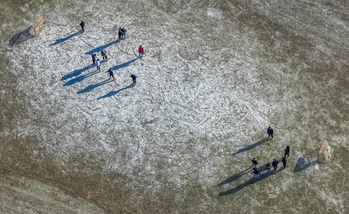 Aerial view, frozen Rhine meadow Ehingen, ice hockey players, Mündelheim, Duisburg, Ruhr area,