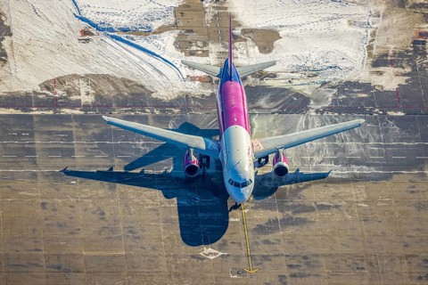 Aerial photo, Dortmund airport in winter, de-iced aircraft, Wickede, Dortmund, Ruhr area, North