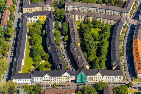 Aerial view, residential area with house facade renovation Neuer Graben and Althoffstraße in