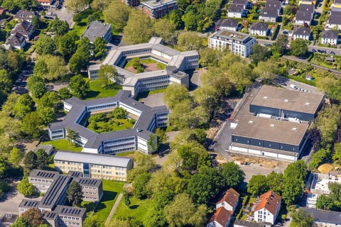 Aerial photo, Kreuzstraße school centre, Leibniz-Gymnasium, Wilhelm-Röntgen Realschule,