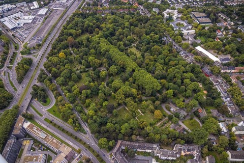 Aerial view, Southwest Cemetery in the Westfalenhalle district of Dortmund, Ruhr area, North
