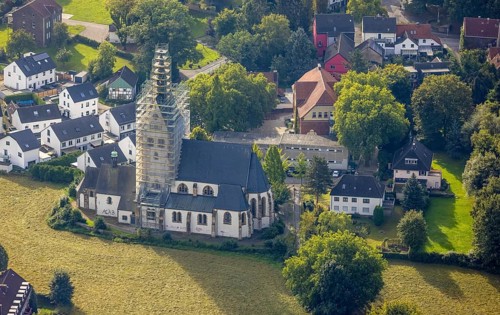 Aerial view, renovation work on the steeple of St. Josef's Catholic Church in the Kirchlinde
