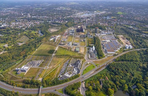 Phönix-West area and Hoesch-Gasometer with the Phoenix Lake in the background as well as Wilo Park,