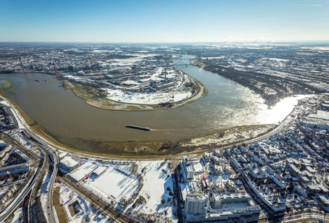 Aerial view, Rhine bend at the harbour, Lausward power station, harbour, Düsseldorf, Rhineland,