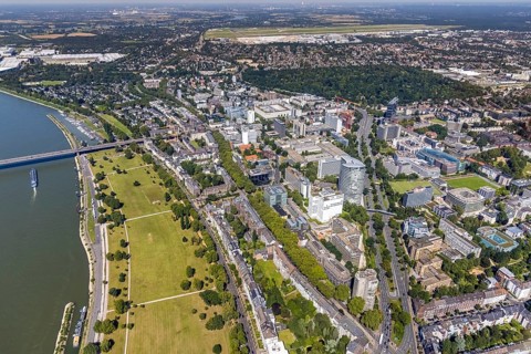 Aerial view, office centre between the Rheinaue and the Kennedydamm as well as construction site