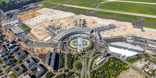 Aerial photograph, Düsseldorf Airport in the Lohausen district of Düsseldorf, Rhineland, North