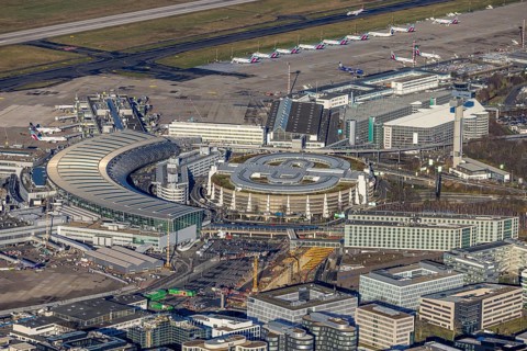 Aerial photo, Düsseldorf Airport with gates and handling fingers in the Lohausen district of