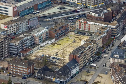 Aerial view, Am Trapez Bottrop, shopping centre Hansa Center, Berliner Platz, city centre, Bottrop,