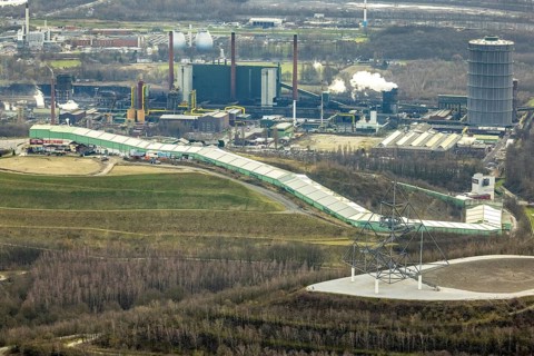 Aerial photo, alpincenter Bottrop, Prosperstraße slag heap, ArcelorMittal Bottrop, Bottrop, Ruhr