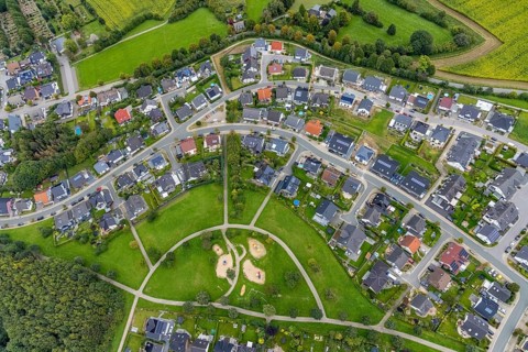 Aerial view, housing estate with playground on Frankfurter Straße in Breckerfeld, Sauerland, North