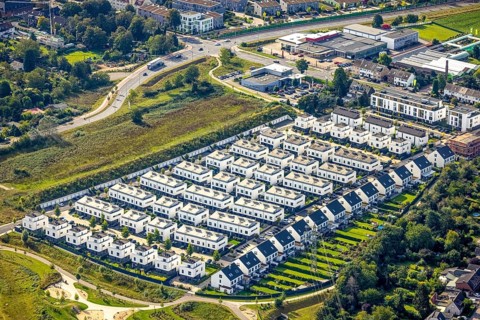Aerial view, terraced houses single-family houses residential area Unter der Mühle in the district