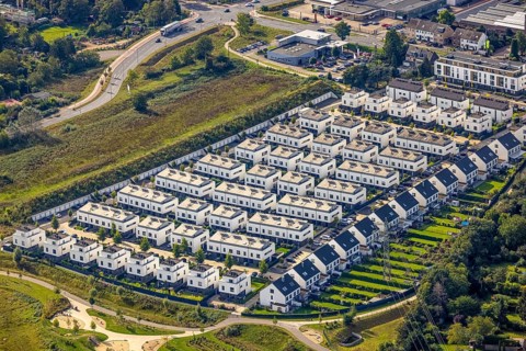 Aerial view, terraced houses single-family houses residential area Unter der Mühle in the district