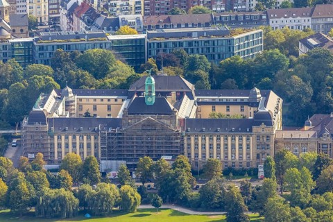 Aerial view, Düsseldorf district government with renovation work on the facade in the Pempelfort