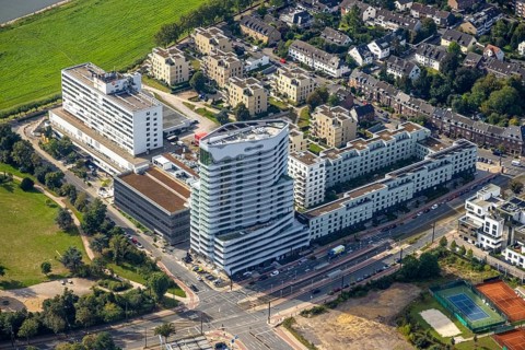 Aerial view, Heerdter Krankenhaus with Schön Klinik in the district Heerdt in Düsseldorf,