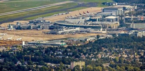 Aerial photograph, Düsseldorf Airport in the Lohausen district of Düsseldorf, Rhineland, North