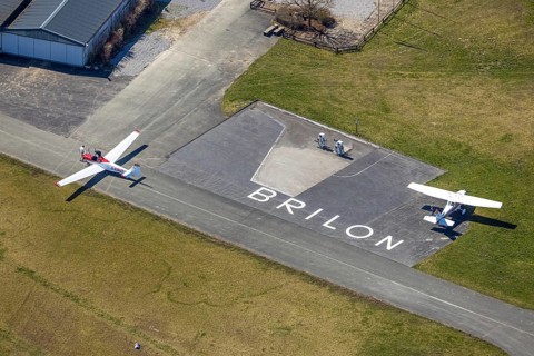 Aerial photo, Brilon Hochsauerland airfield, Zum alten Tower, petrol station, EFR Brilon landing
