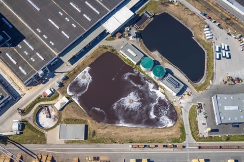 Aerial photograph, Egger Holzwerkstoffe Brilon, sewage treatment plant, Brilon, Sauerland, North