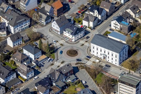 Aerial view, Brilon district court, Bahnhofstraße, Brilon, Sauerland, North Rhine-Westphalia,