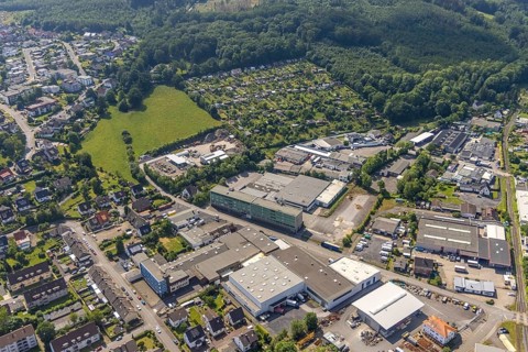 Aerial view, commercial area Zu den Schrebergärten, Cäcilienstraße, allotment garden site, Hüsten,