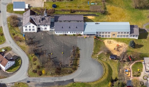Aerial photo, Banfetalschule in Banfe, Bad Laasphe, Siegerland, North Rhine-Westphalia, Germany,