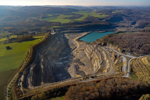 Aerial photograph, Asbeck quarry and the Blaue Lagune quarry lake in the Eisborn district of Balve,
