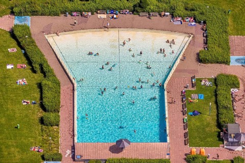 Aerial view, outdoor pool and wave pool Weddinghofen in the leisure centre Im Häupen in