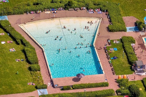 Aerial view, outdoor pool and wave pool Weddinghofen in the leisure centre Im Häupen in