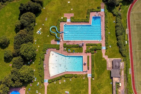 Aerial view, outdoor pool and wave pool Weddinghofen in the leisure centre Im Häupen in