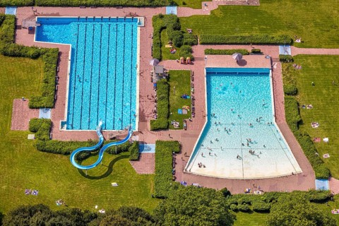 Aerial view, outdoor pool and wave pool Weddinghofen in the leisure centre Im Häupen in
