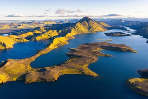 Lake Langisjor in the Icelandic highlands, Vatnajökull National Park, Iceland