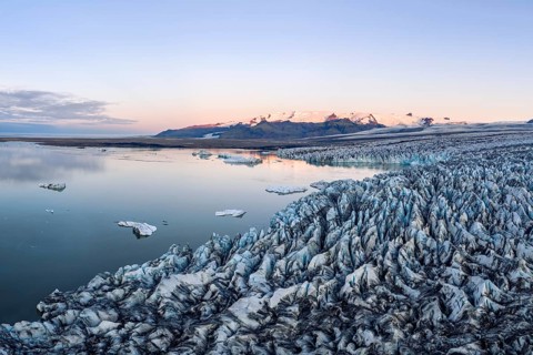 Glacier and mountains of the Vatnajökull glacier, Vatnajökull National Park, South Iceland, Iceland